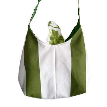 Kleine Handtasche grün lange Henkel