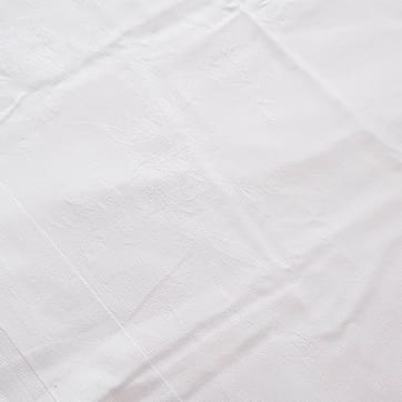 zeitlose weiße Tischdecke