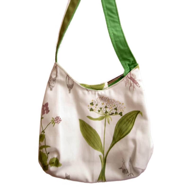 Kleine Handtasche grün lange Henkel