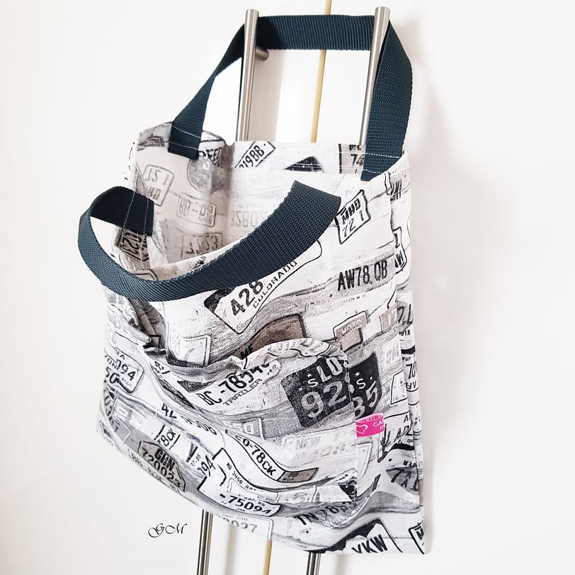 schwarz grau Stofftasche mit Außentasche