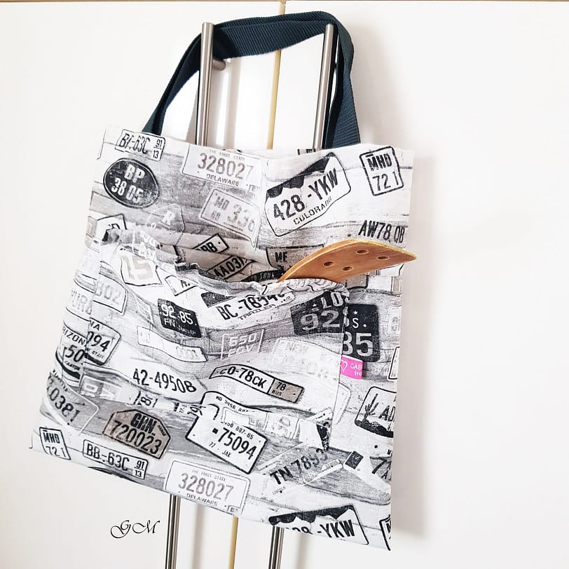 schwarz grau Stofftasche mit Außentasche