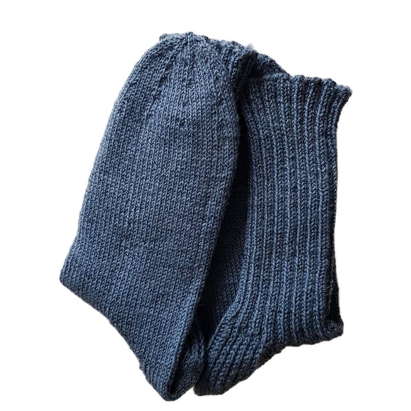taubenblau-wollsocken